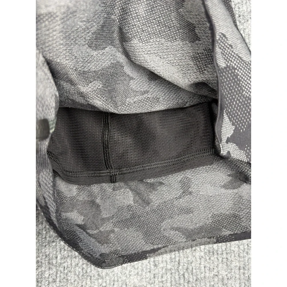 Lululemon Shorts Mens M Black Gray Camo Surge Lined Stretch Gym Run Train